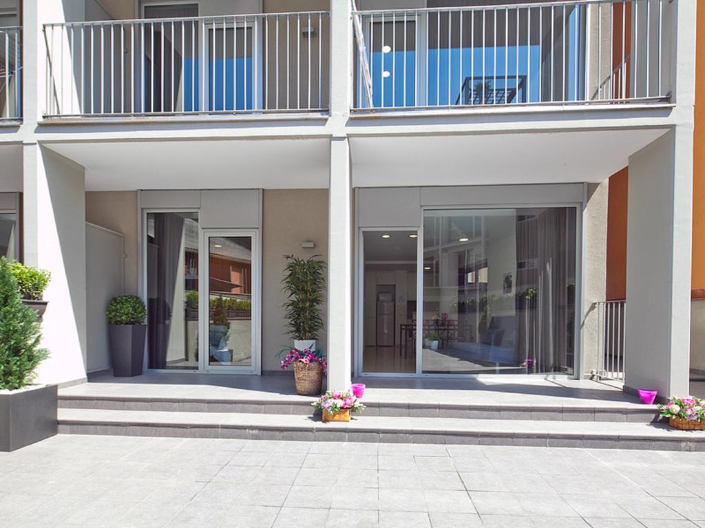 Charmsuites Paralel Барселона Экстерьер фото