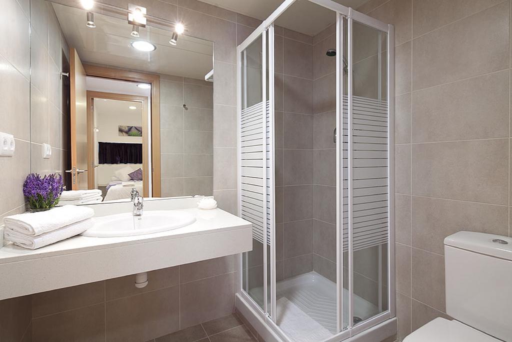 Charmsuites Paralel Барселона Номер фото