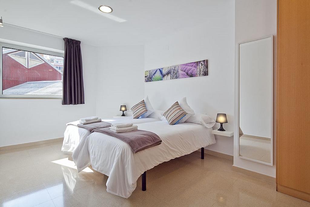 Charmsuites Paralel Барселона Номер фото