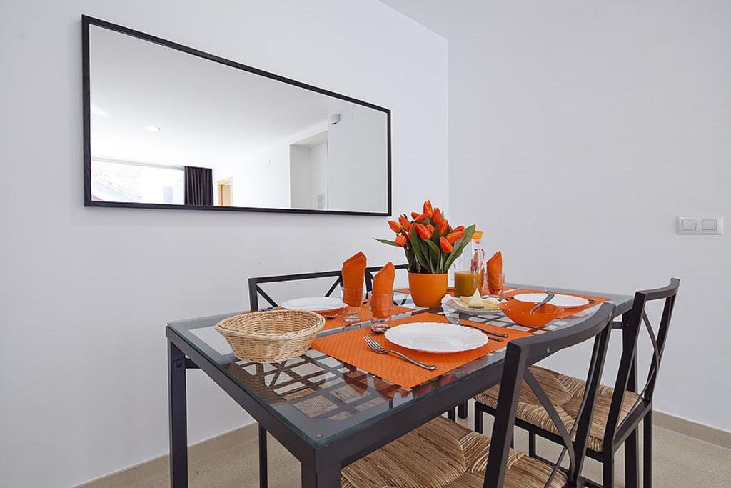 Charmsuites Paralel Барселона Номер фото