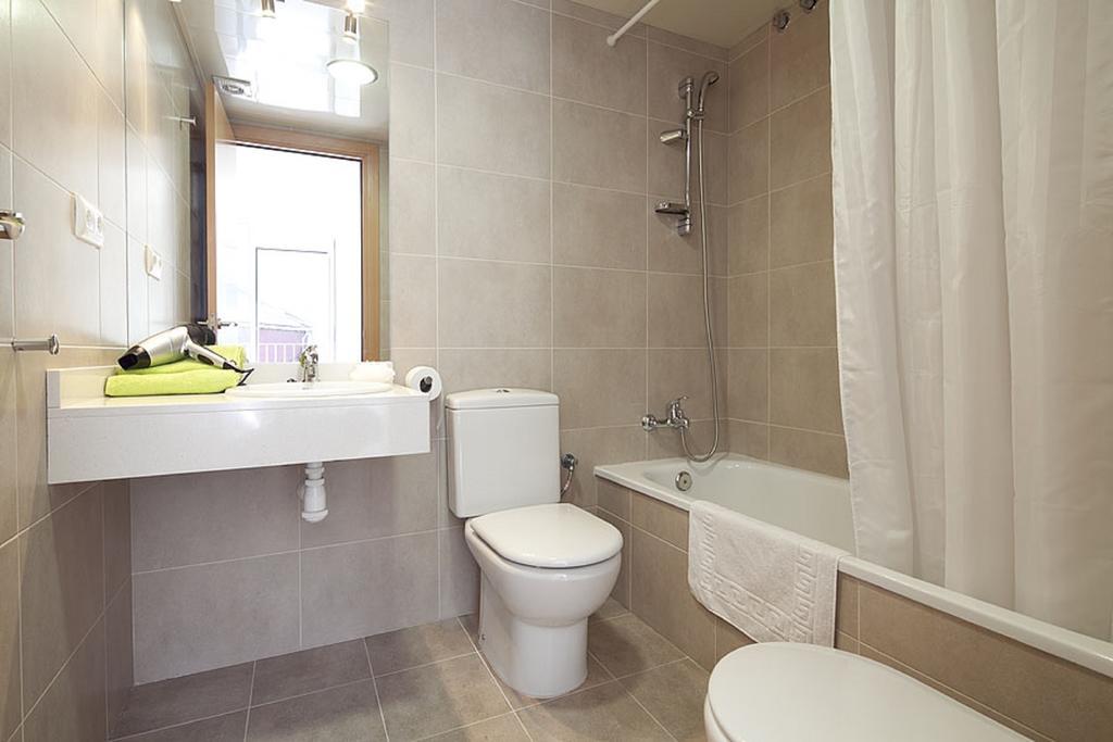 Charmsuites Paralel Барселона Номер фото