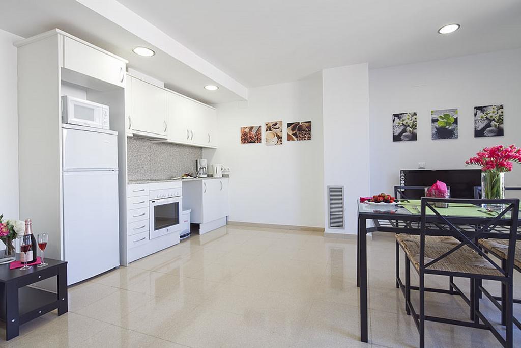 Charmsuites Paralel Барселона Номер фото