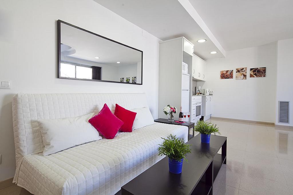 Charmsuites Paralel Барселона Номер фото