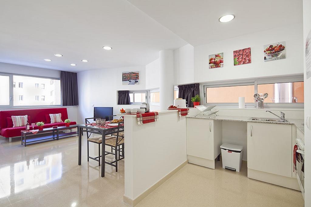 Charmsuites Paralel Барселона Номер фото